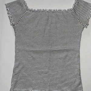 Hollister Co. Women's off the shoulder T-shirt